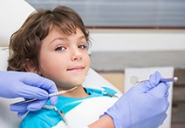 Где лучше лечить зубы ребёнку?
